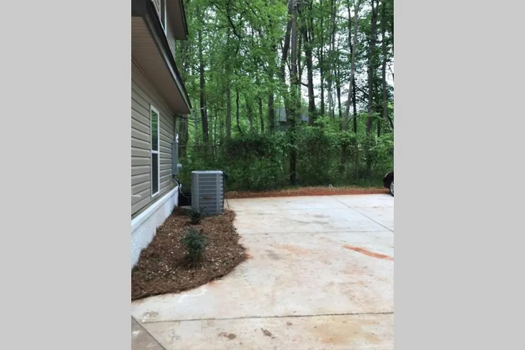 3-Bdr Direct Waterfront Cottage Charlotte